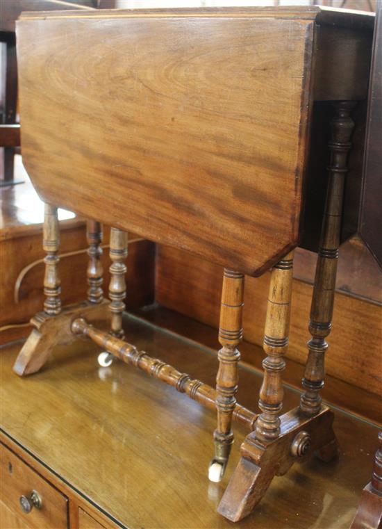 Victorian mahogany Sutherland table